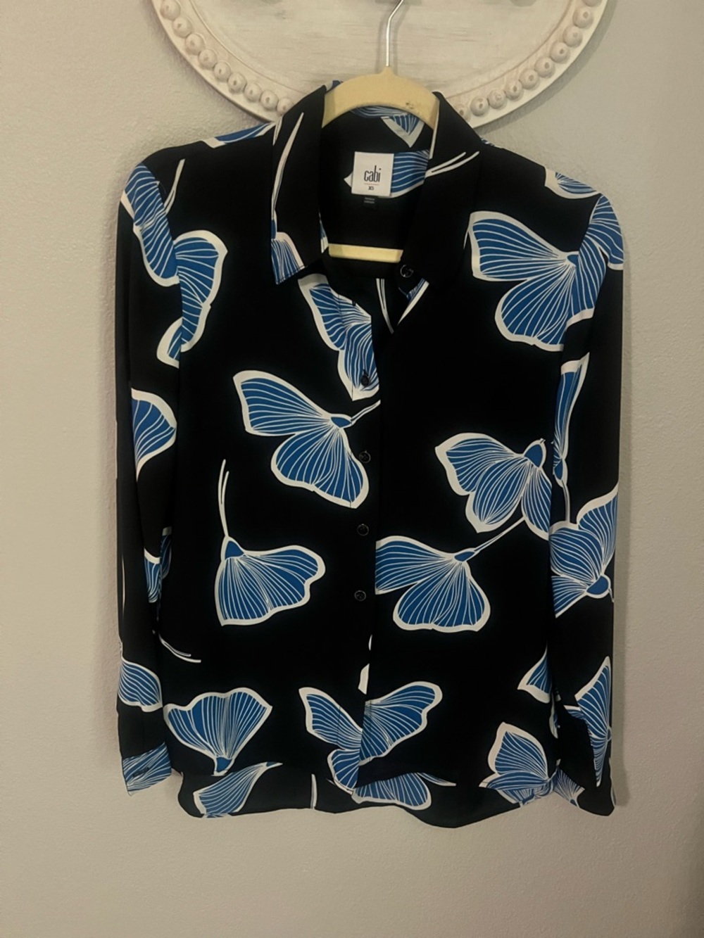 CAbi Black Button-Front Blouse with Blue and White Floral Motif